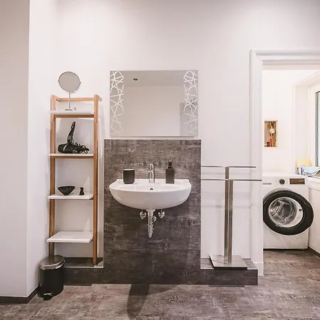 Sadebo Altstadtflair Naehe Bahnhof Appartamento Lubecca